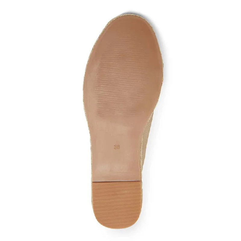 Bayside Sneaker in Nude Smooth