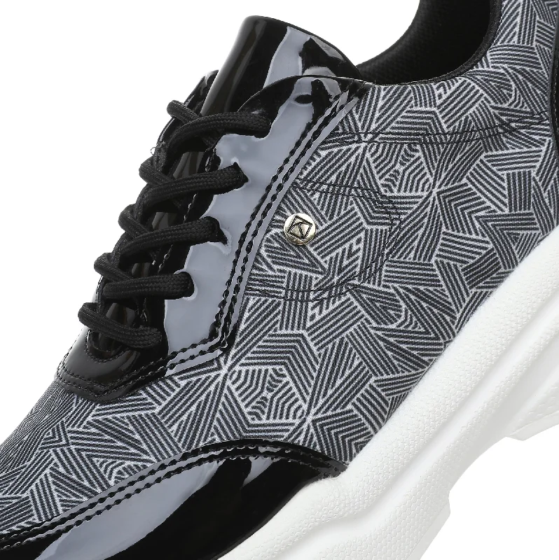 Urban Mod Must-Have: Lace-Up Sneakers - Black Pattern (781.002)