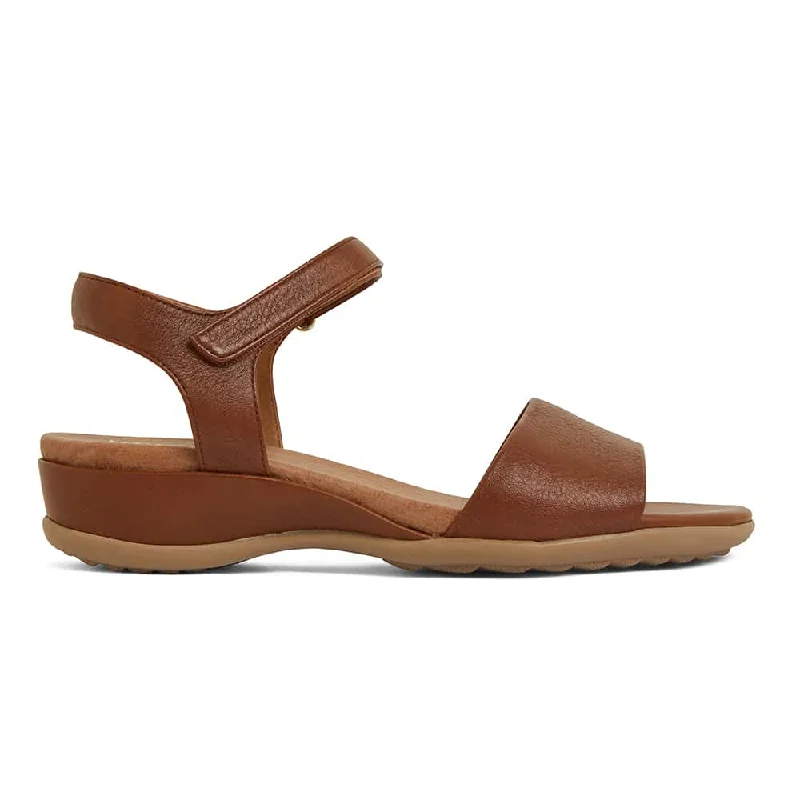 Camden Sandal in Mid Brown Leather