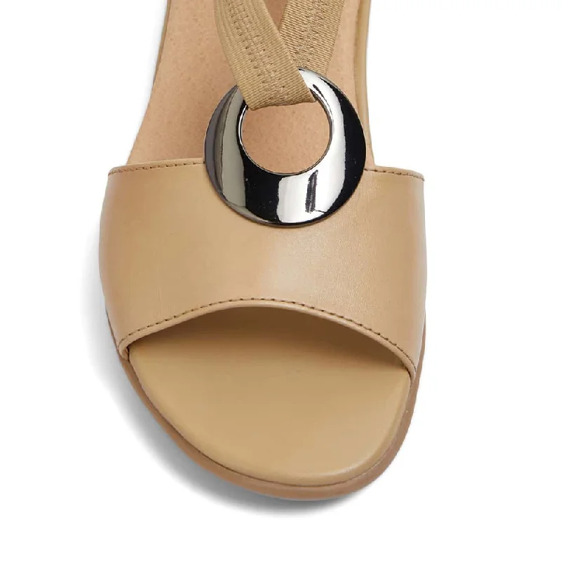 Caroline Sandal in Nude Leather