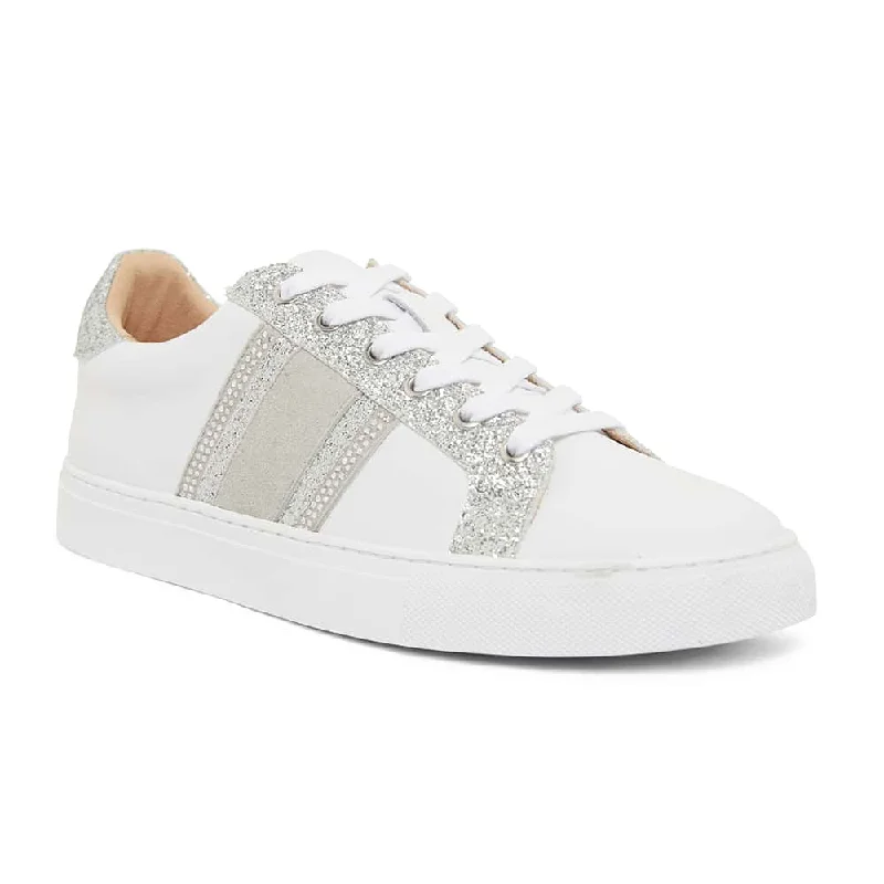 Daisy Sneaker in White/silver Leather