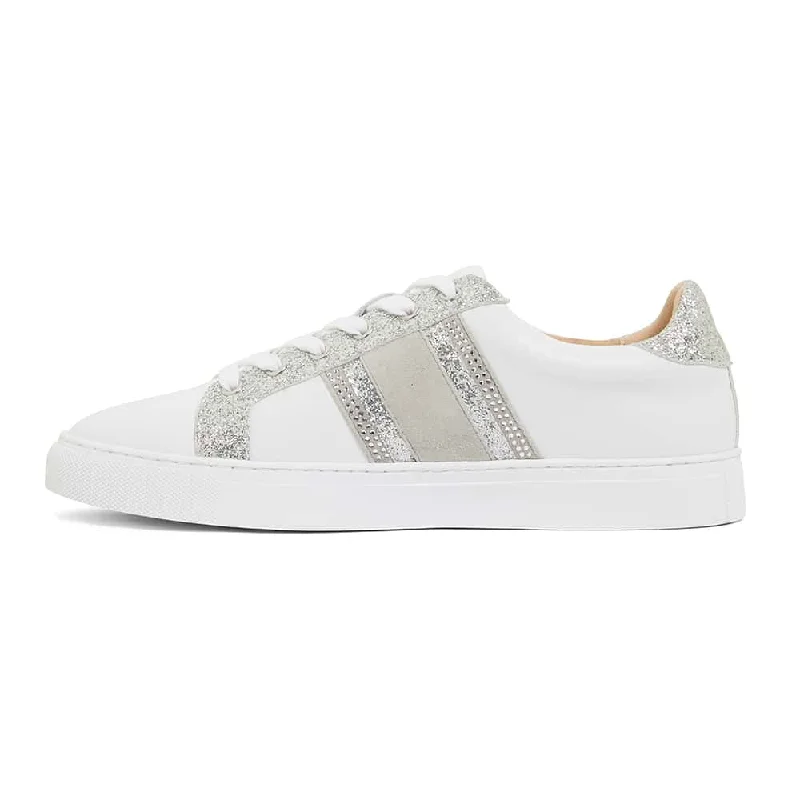 Daisy Sneaker in White/silver Leather