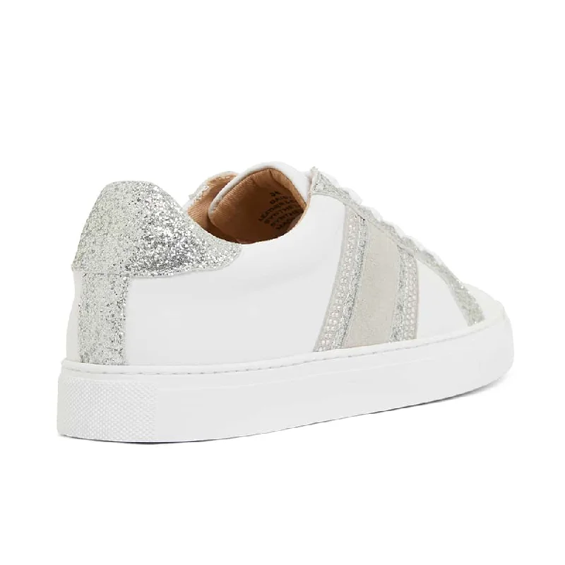 Daisy Sneaker in White/silver Leather