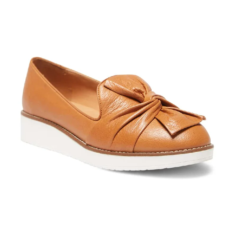 Dandy Flat in Tan Leather