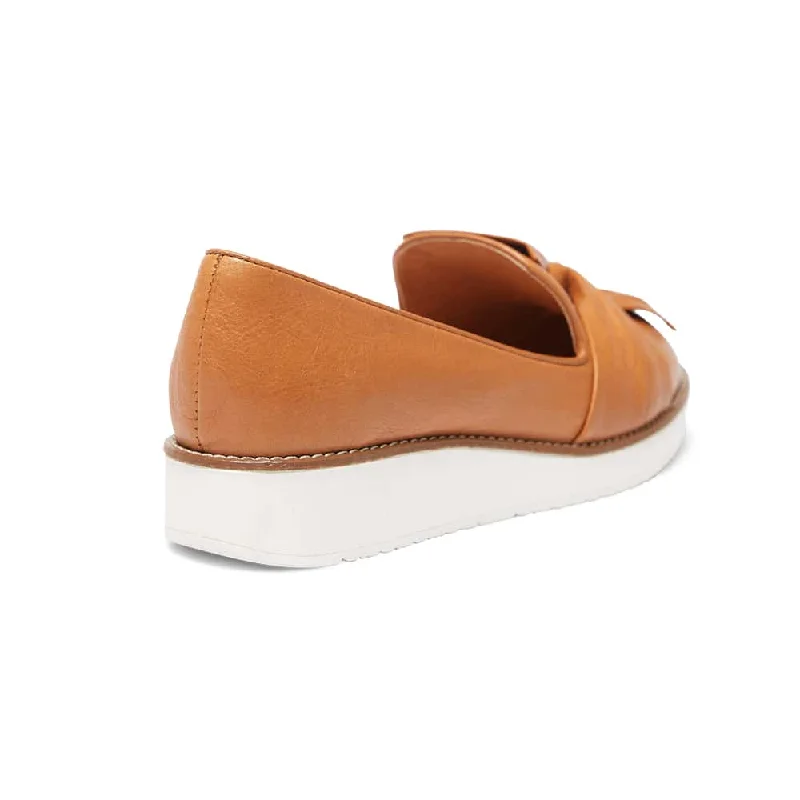 Dandy Flat in Tan Leather