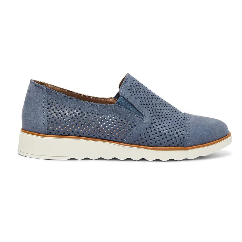 Davis Sneaker in Denim Leather