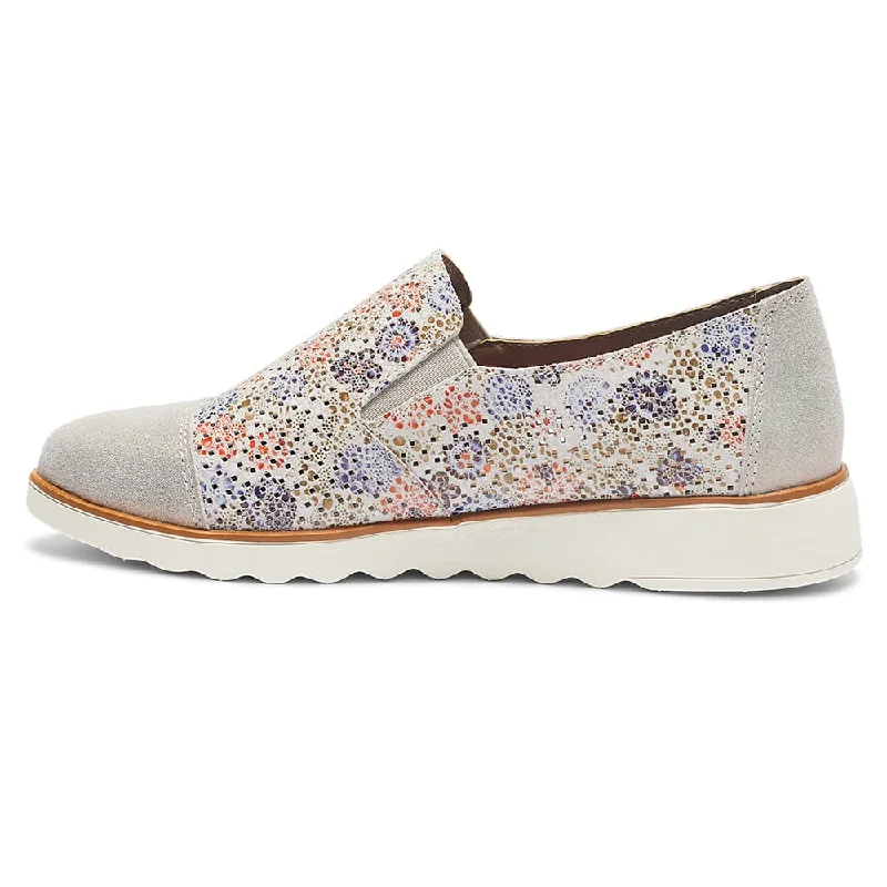 Davis Sneaker in Stone Floral Leather