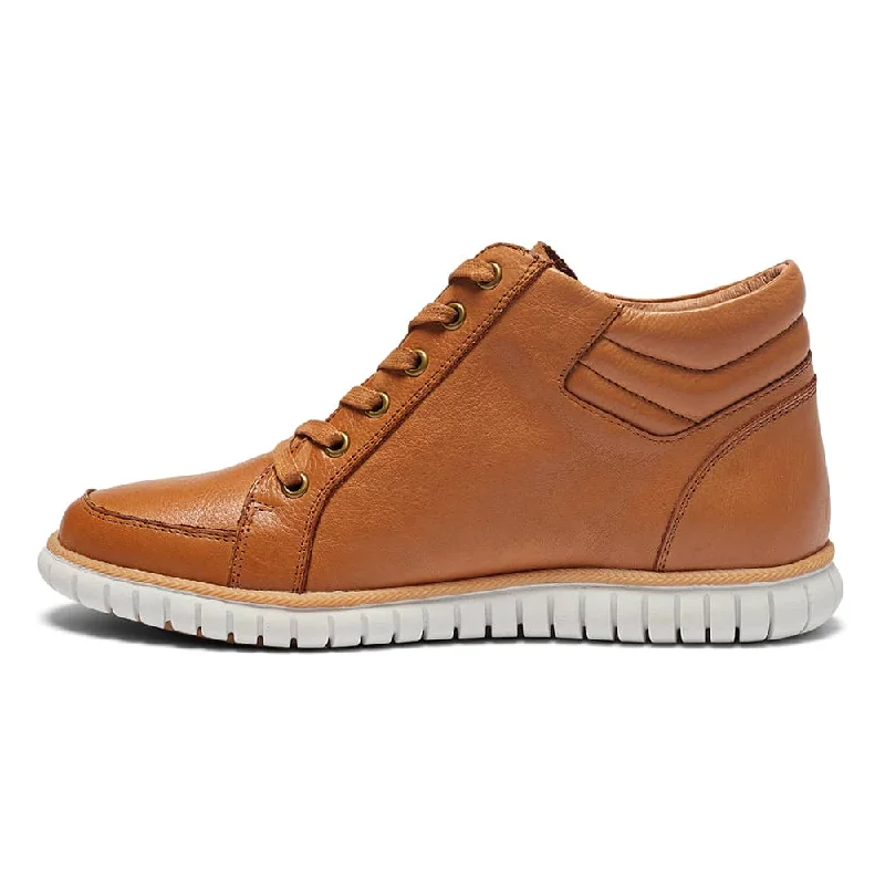 Fable Boot in Tan Leather