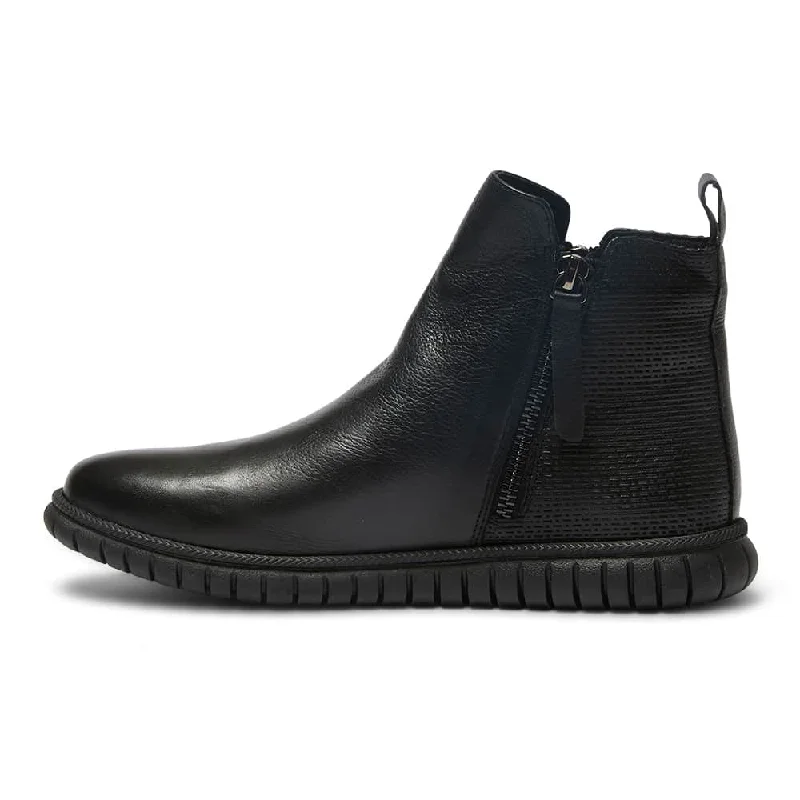 Factor Boot in Black On Black Leather