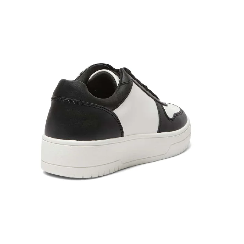 Fraser Sneaker in Black Smooth