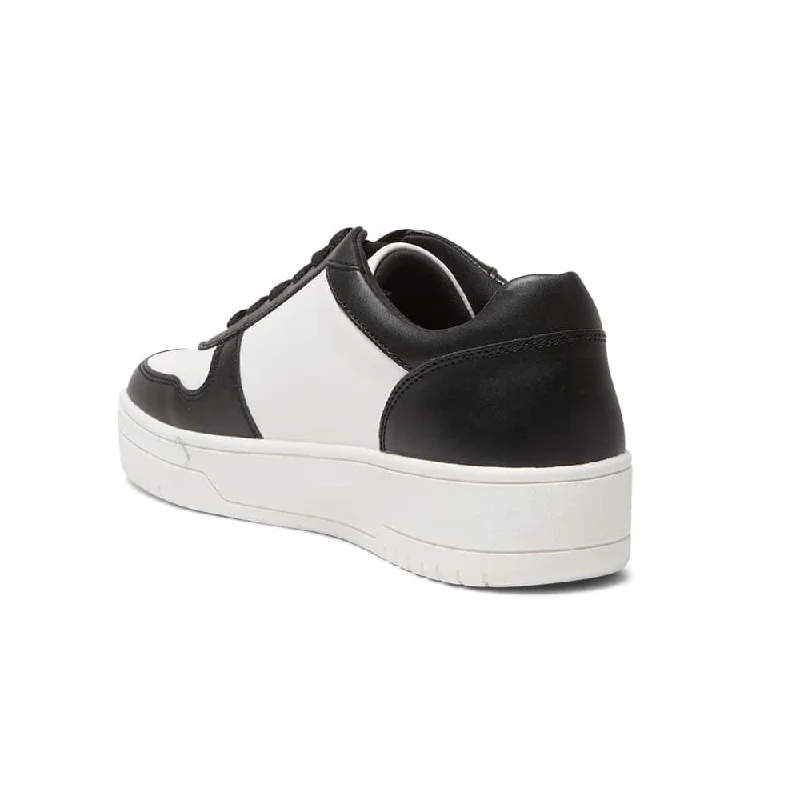 Fraser Sneaker in Black Smooth