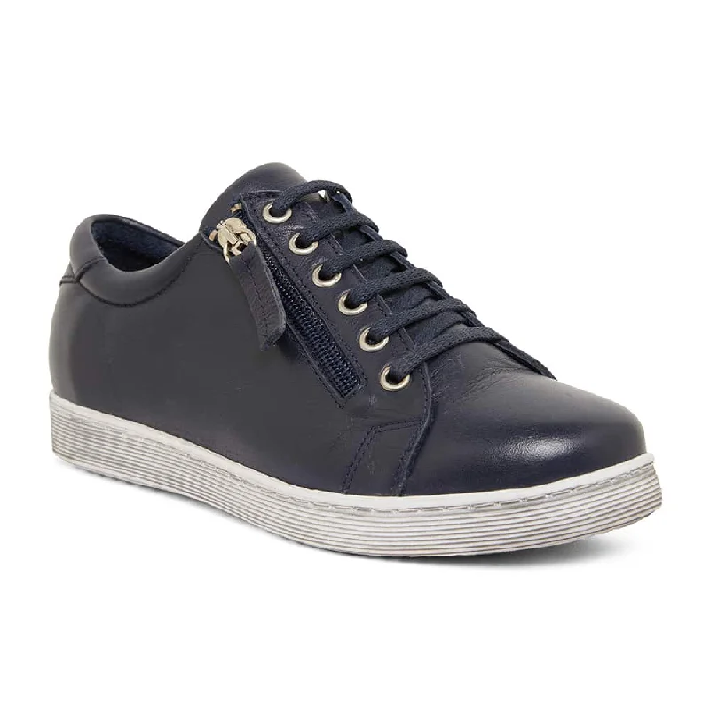 Grand Sneaker in Navy Leather