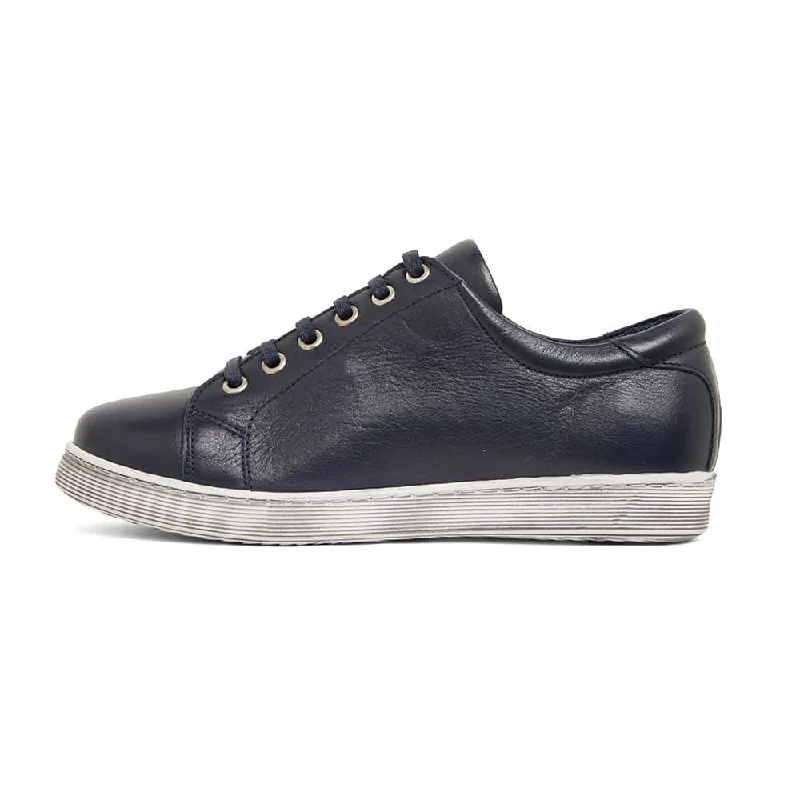 Grand Sneaker in Navy Leather