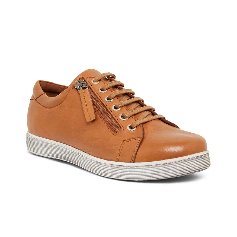 Grand Sneaker in Tan Leather