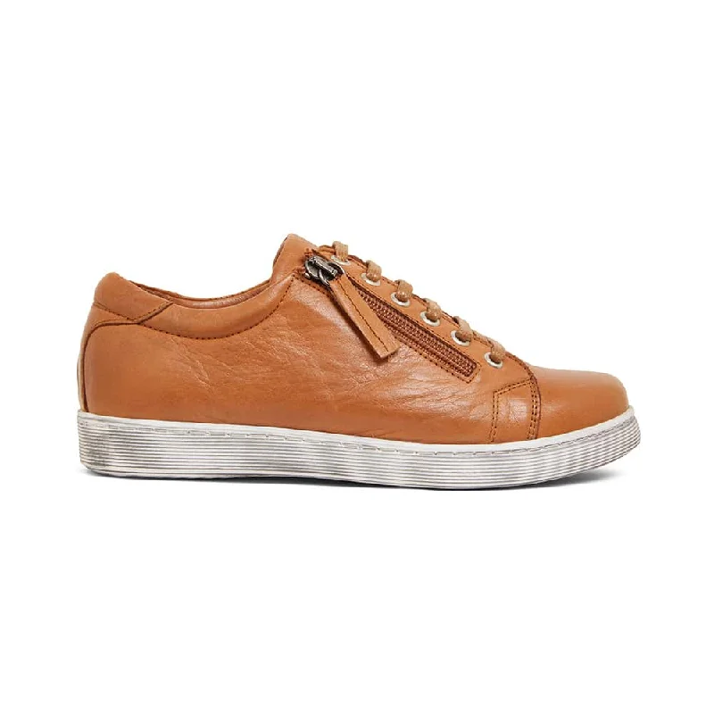 Grand Sneaker in Tan Leather