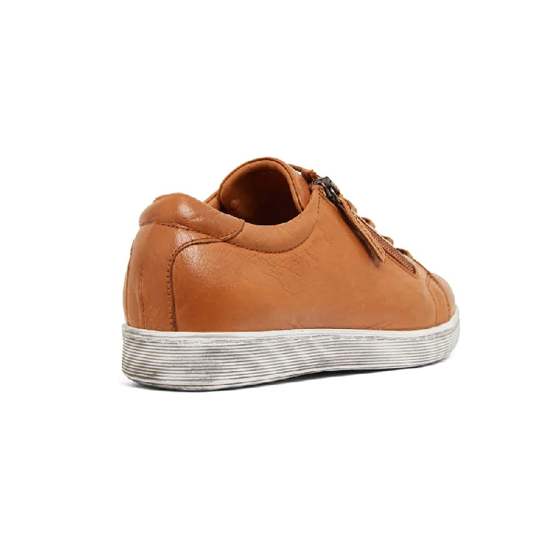 Grand Sneaker in Tan Leather