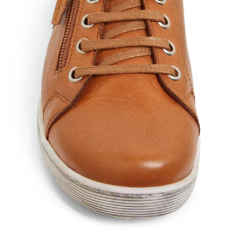 Grand Sneaker in Tan Leather