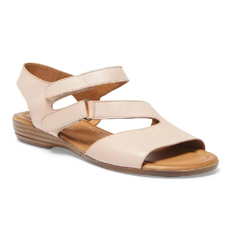 Kenya Sandal in Blush Leather