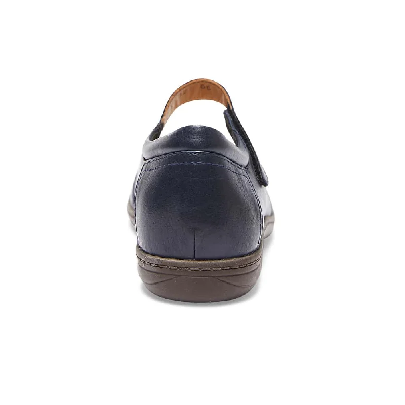 Larissa Flat in Navy Leather