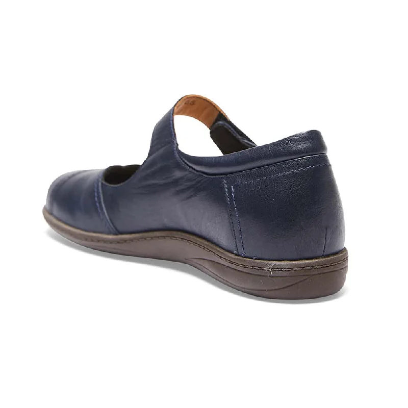 Larissa Flat in Navy Leather