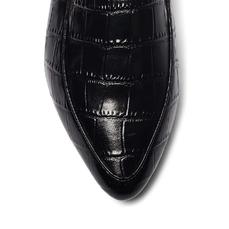 Leoni Loafer in Black Croc Leather