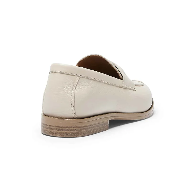 Lola Loafer in Ivory Leather