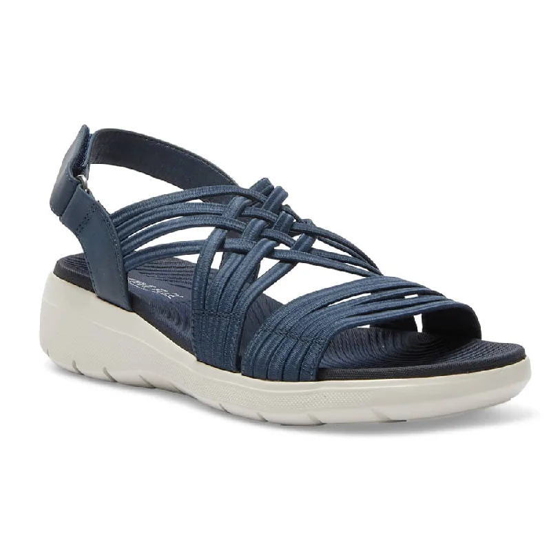 Luna Sandal in Navy