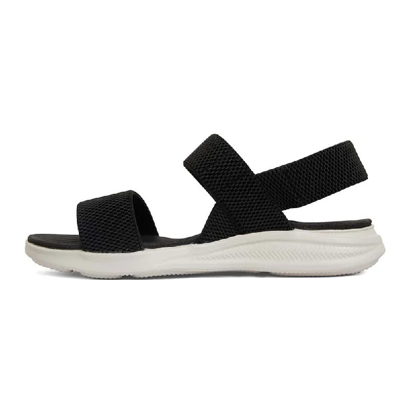 Mack Sandal in Black