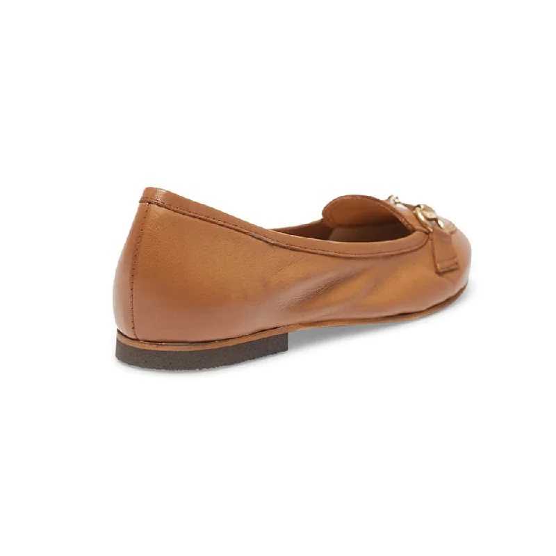 Madeline Flat in Tan Leather