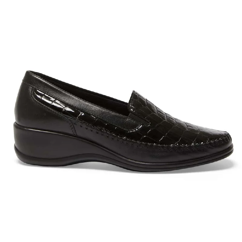 Margaret Loafer in Black Croc