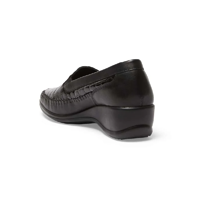 Margaret Loafer in Black Croc