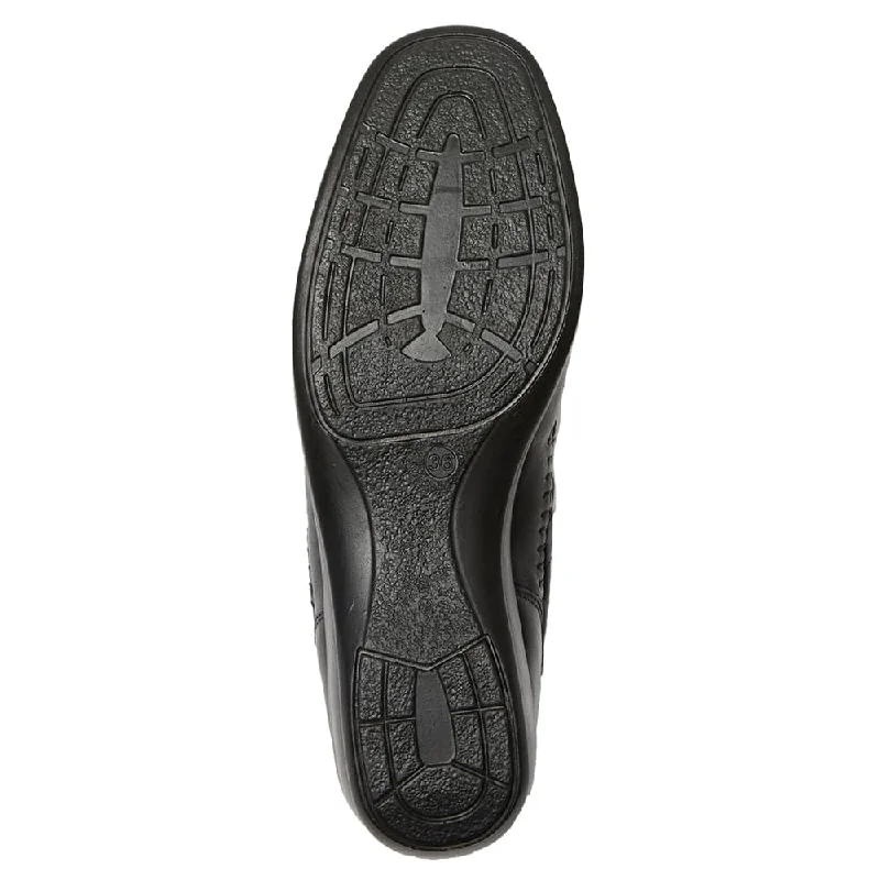 Margaret Loafer in Black Croc