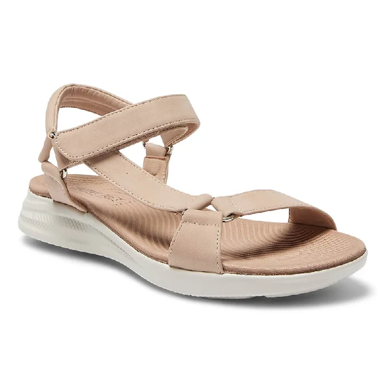 Native Sandal in Blush