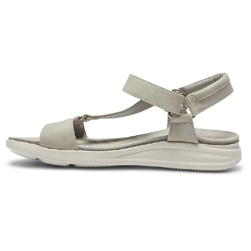 Native Sandal in Light Grey