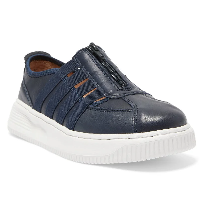 Newport Sneaker in Navy Leather