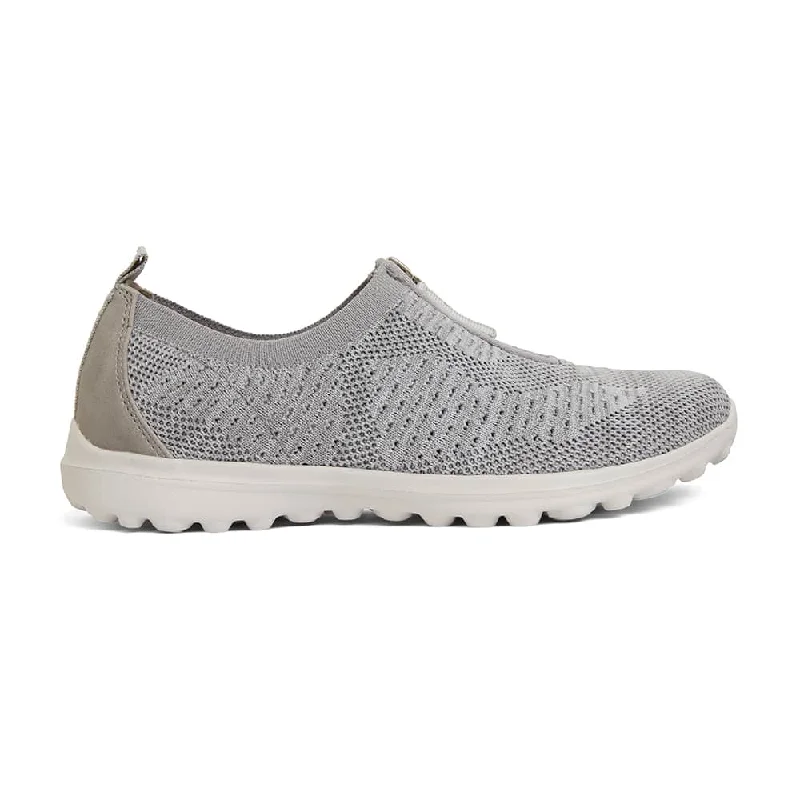 Oberon Sneaker in Light Grey Stretch