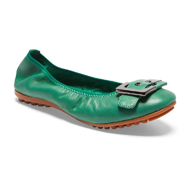 Pentagon Flat in Green Leather