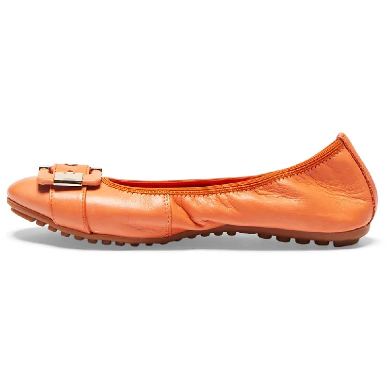 Pentagon Flat in Orange Leather