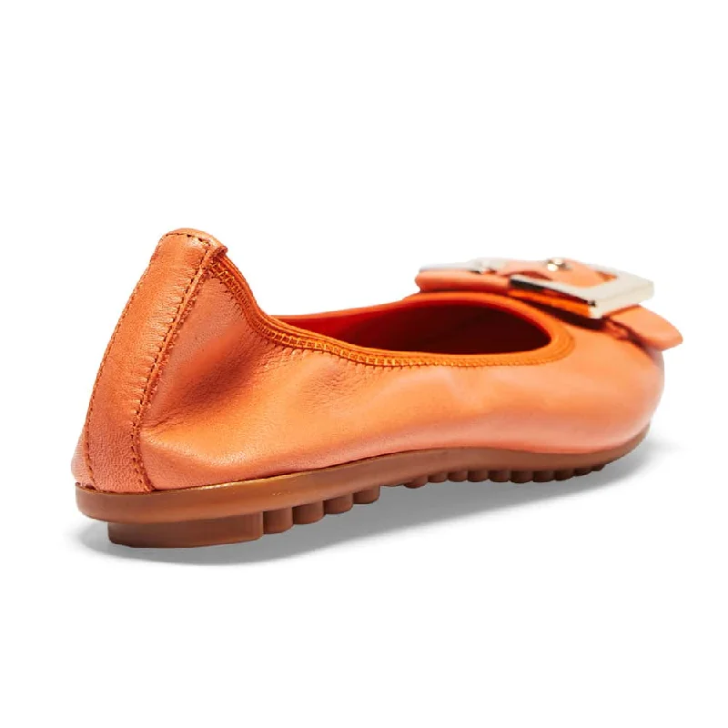 Pentagon Flat in Orange Leather