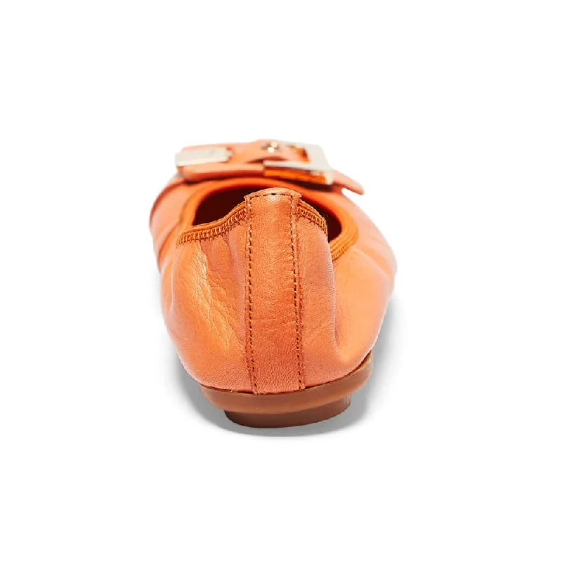 Pentagon Flat in Orange Leather