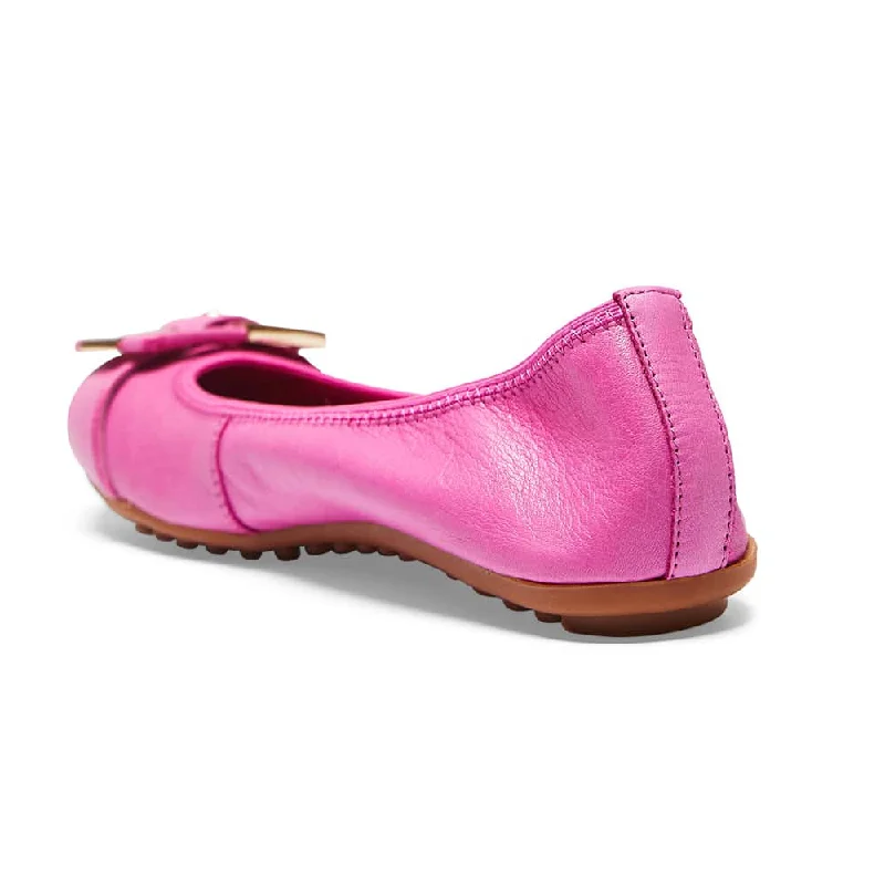 Pentagon Flat in Pink Leather