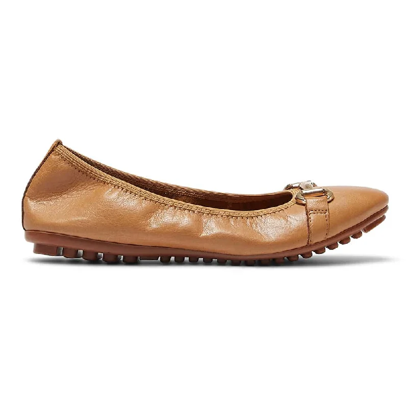 Pilgrim Flat in Tan Leather