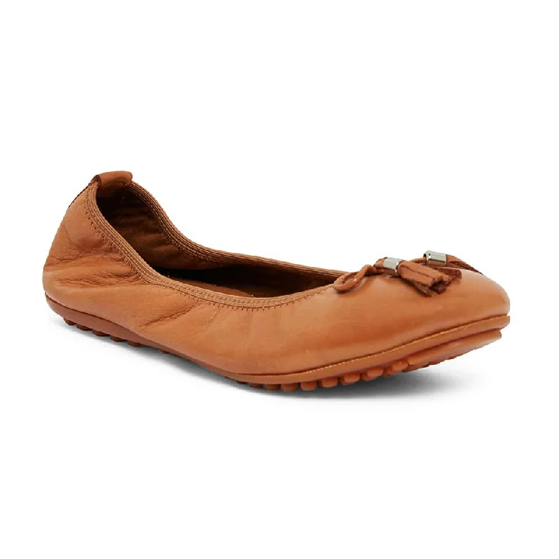 Prima Flat in Tan Leather