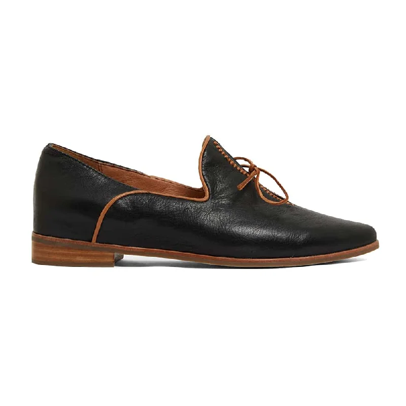 Random Loafer in Black And Tan Leather