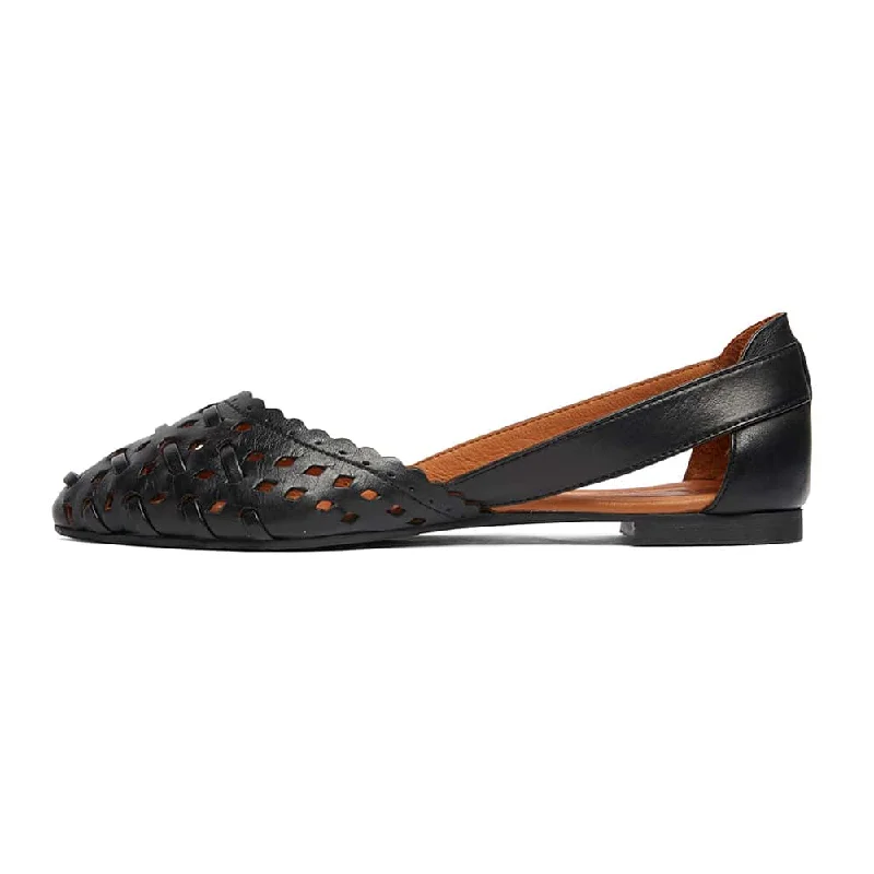 Ranya Flat in Black Leather