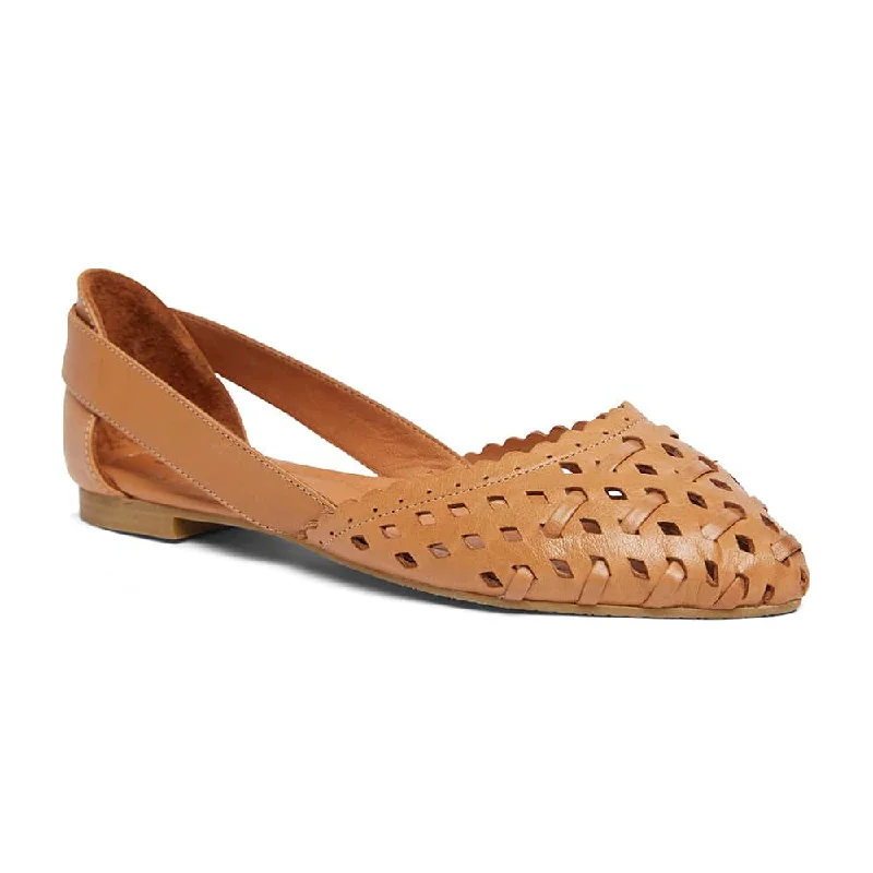 Ranya Flat in Tan Leather