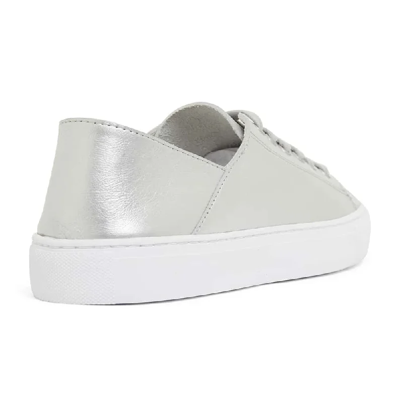 Rialto Sneaker in Silver Metallic Leather