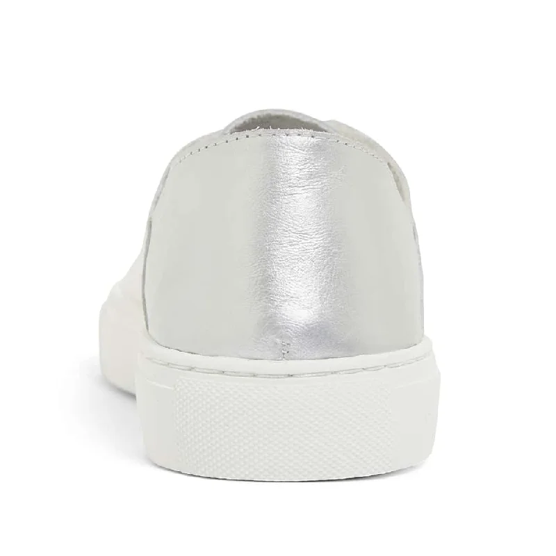 Rocket Sneaker in White/silver Leather