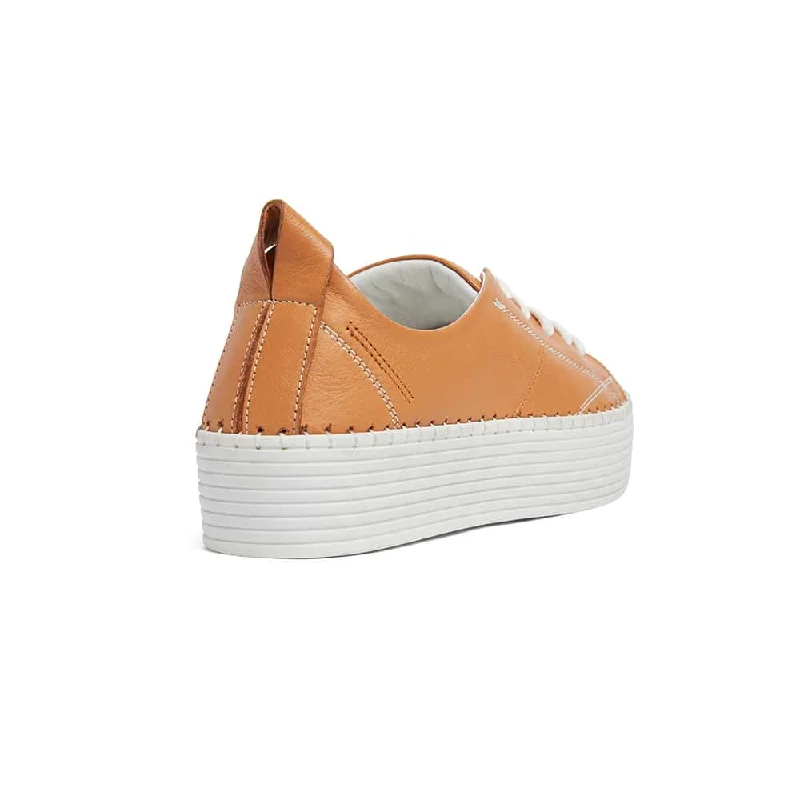 Skipper Sneaker in Cognac Leather