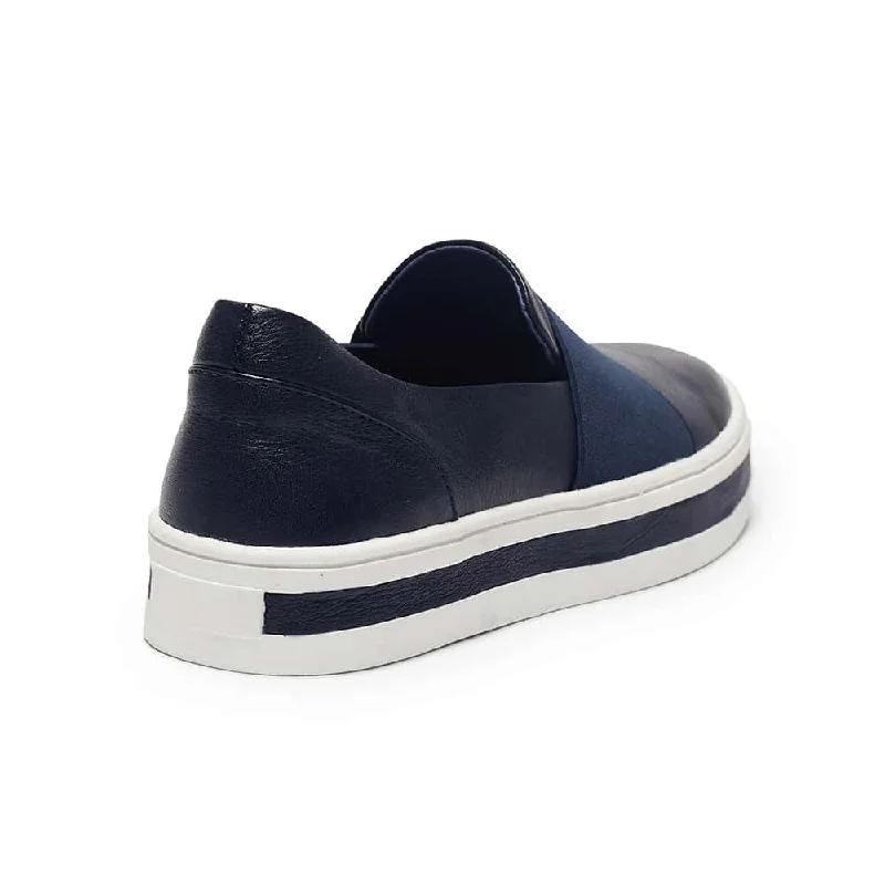 Urban Sneaker in Navy Leather